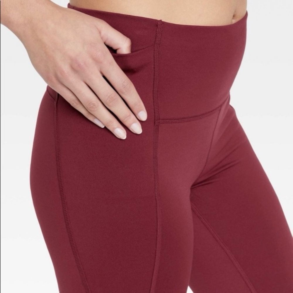 All In Motion Garnet Red Brushed Sculpt High-Rise Legging Size XXL NWT - Picture 4 of 14